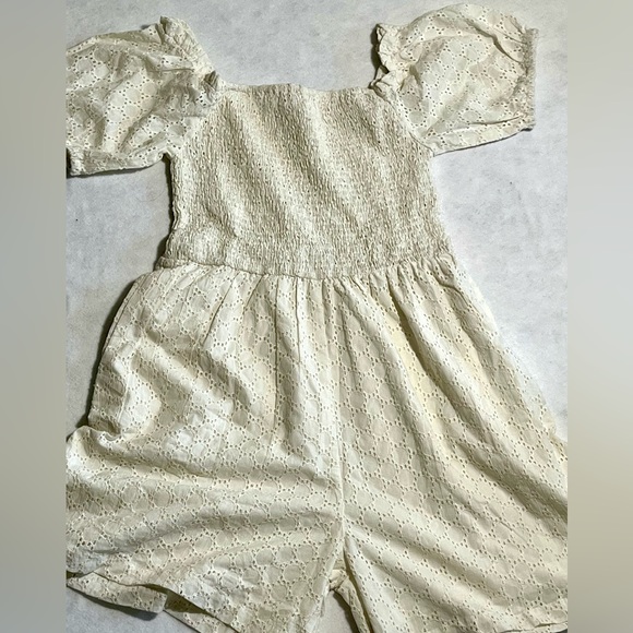 Plus size Holiday Short one piece white XL vacation. travel Curvy Vacation Short - Picture 2 of 11